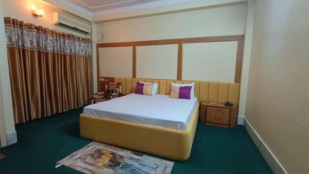 Hotel Sangam Baharampur Zewnętrze zdjęcie